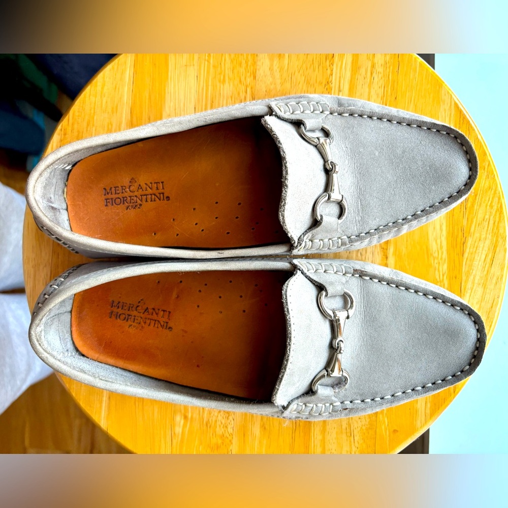 GORGEOUS suede driving moccasins